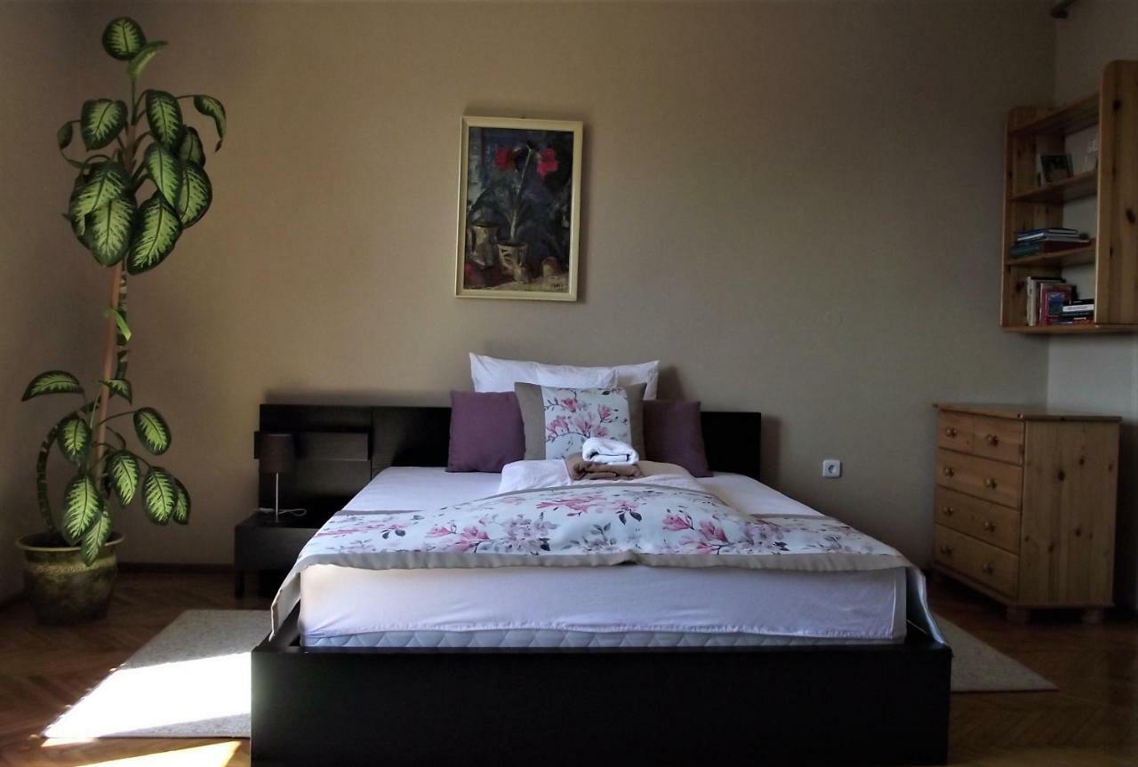 Panorama Apartman Mor Exterior photo
